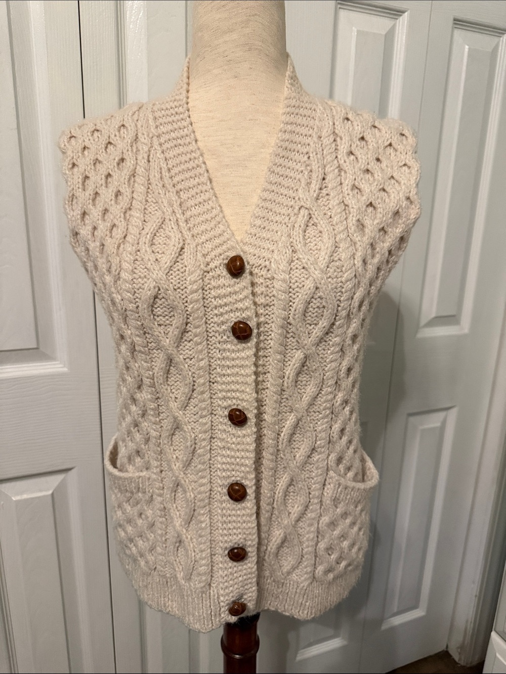 Vintage 70s Pat Sanderson Handmade Wool Cable Knit Irish Sweater Vest Sz S